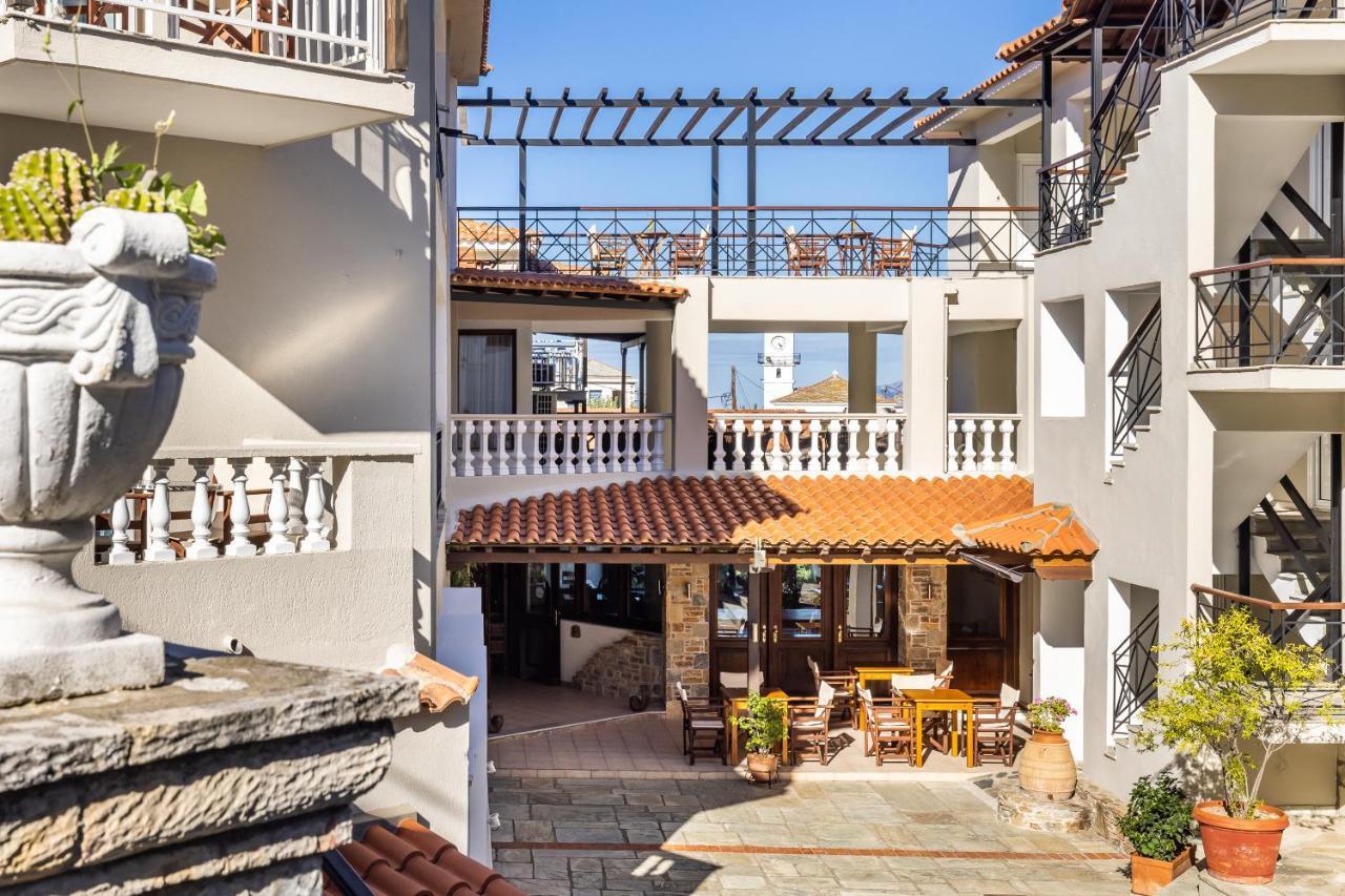 Ionia Hotel Skopelos Town Exterior photo