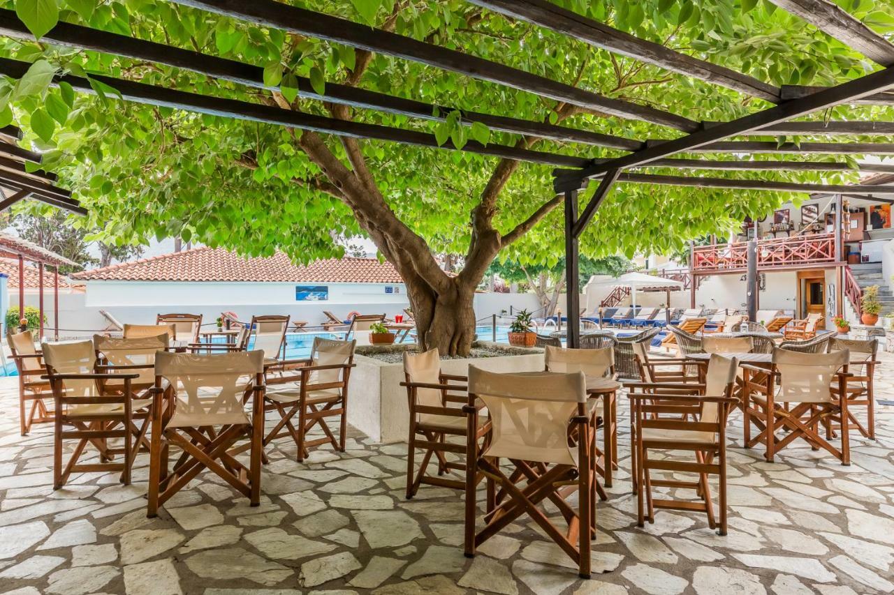 Ionia Hotel Skopelos Town Exterior photo